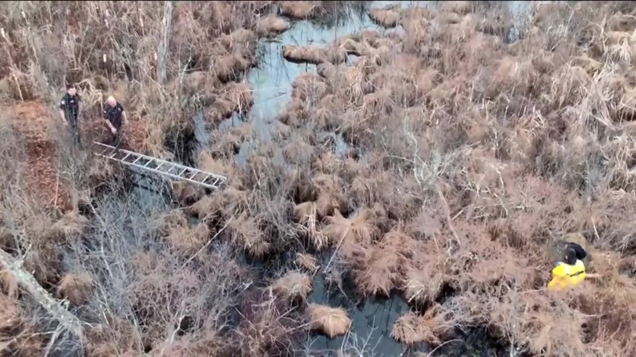 Firefighters rescue 2 teenagers stuck in Groton marsh