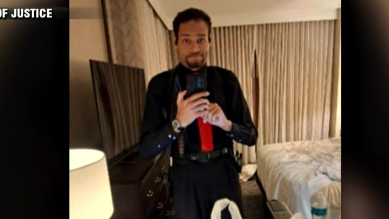 Man charged with trying to kill Trump at dinner took photo with knife in hotel, investigators say