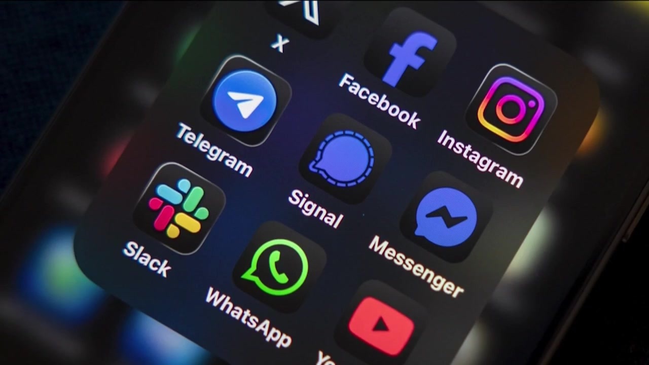 Mass. lawmakers to vote on youth social media ban proposal