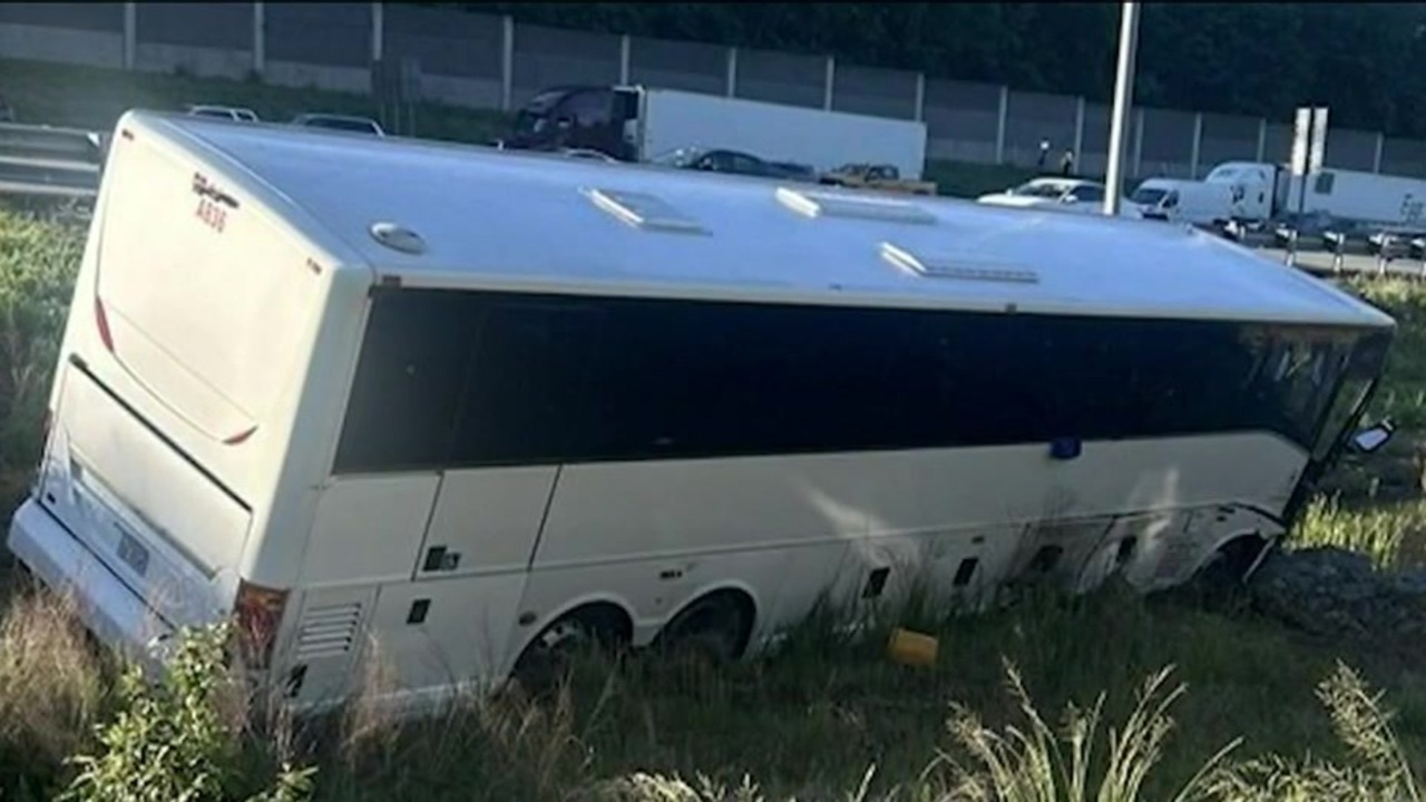 5 people from Mass. killed in Virginia bus crash that left 34 others injured