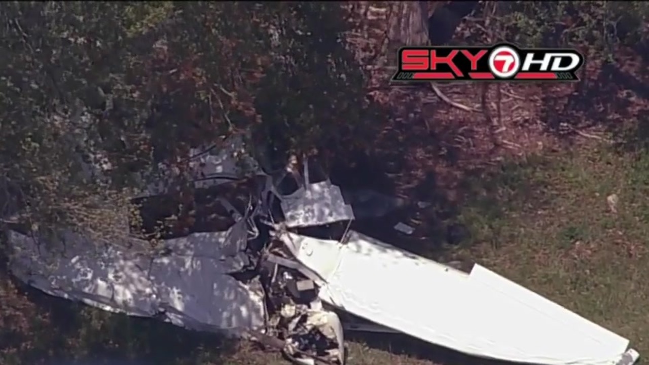 Pilot killed after small plane crashes in Westerly, Rhode Island