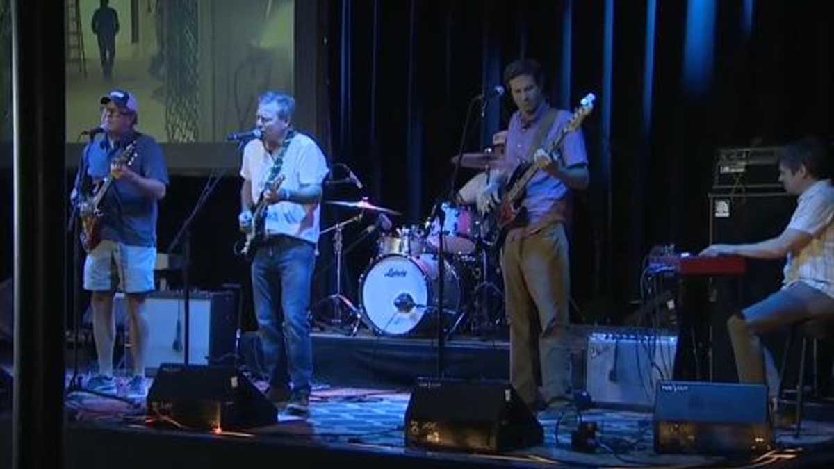 Gloucester community comes together for fundraiser to support families of Lily Jean crew members