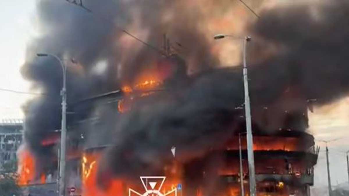 Russia uses hypersonic Oreshnik missile in mass attack on Kyiv