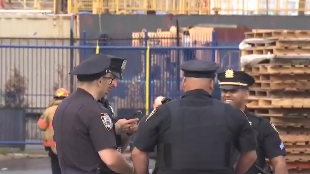 1 dead, 36 hurt in New York City shipyard explosion