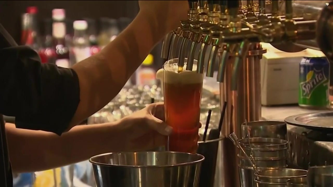 Boston city councilor to propose permanent 3 a.m. last call for bars