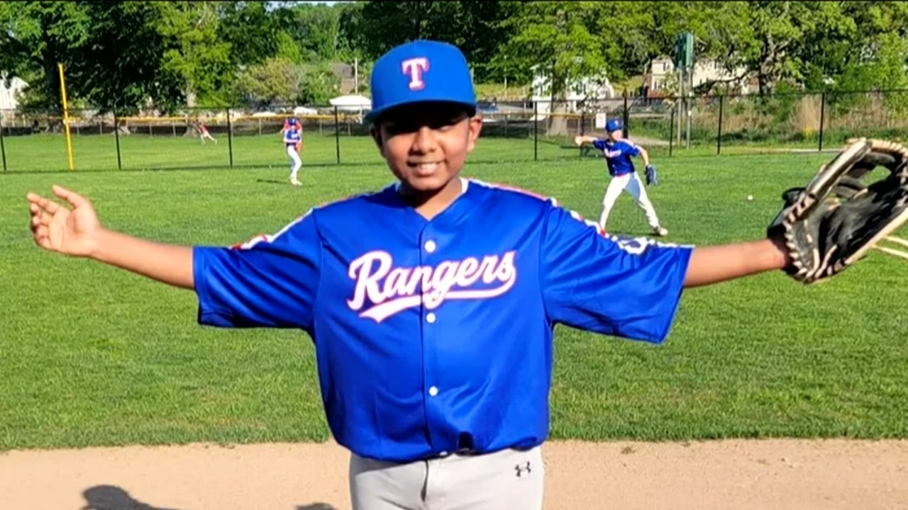 Hundreds rally in support of 12-year-old baseball player hit by car in Braintree