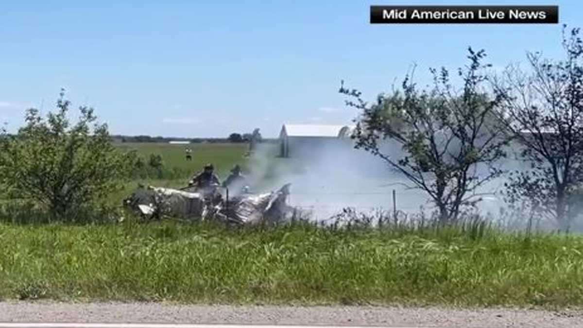 12 dead in crash of plane on skydiving outing in Missouri, authorities ...