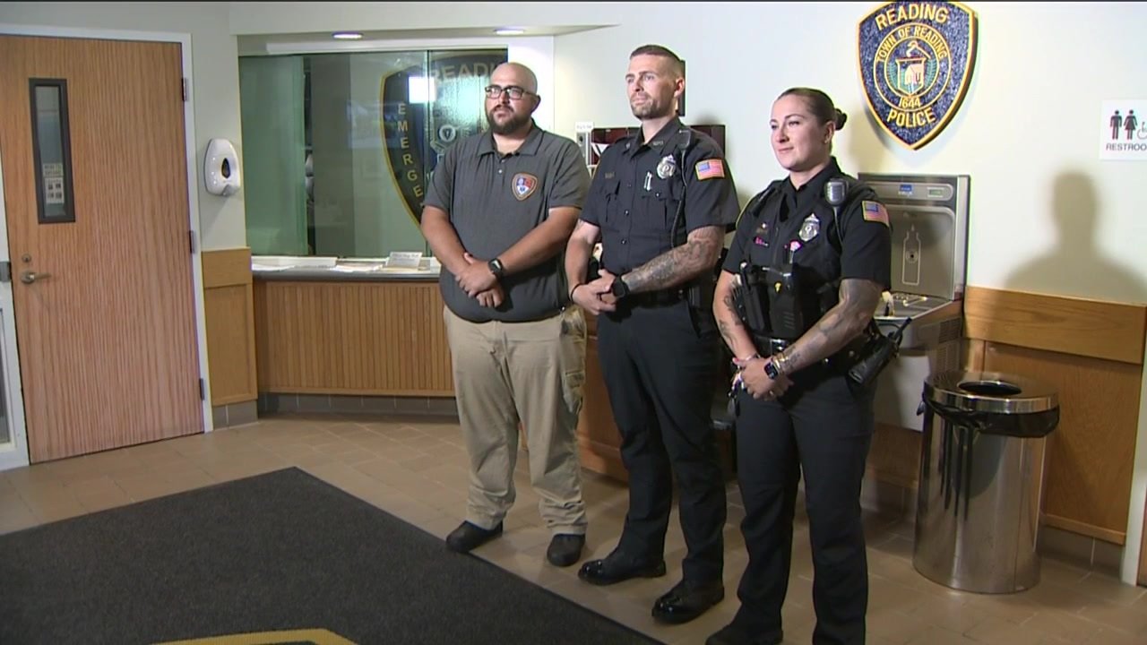 ‘Once-in-a-lifetime’: Reading police officers help deliver baby on side of the road