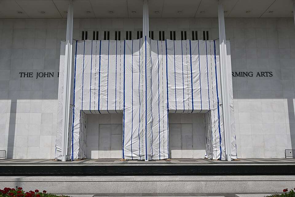 Kennedy Center board moves forward with a two-year closure to allow for renovations, AP sources say