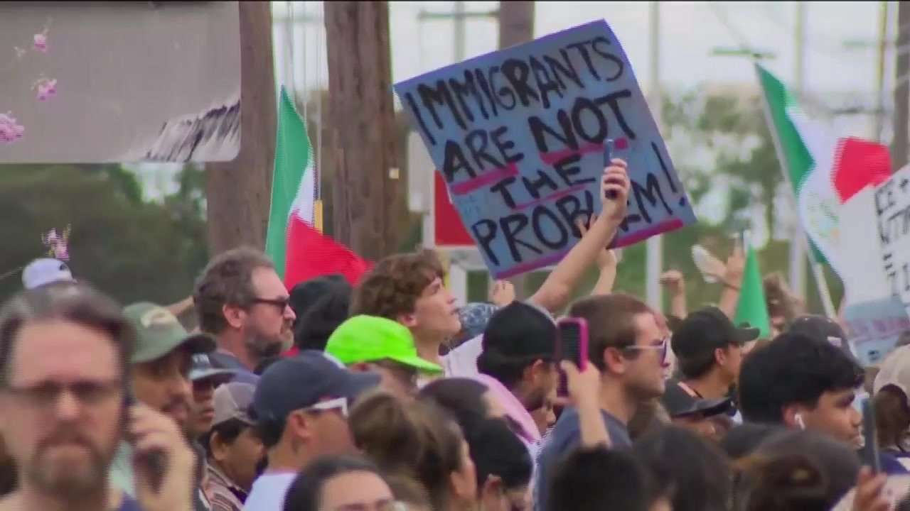 ICE agent shoots and wounds man in Austin, Texas, officials say