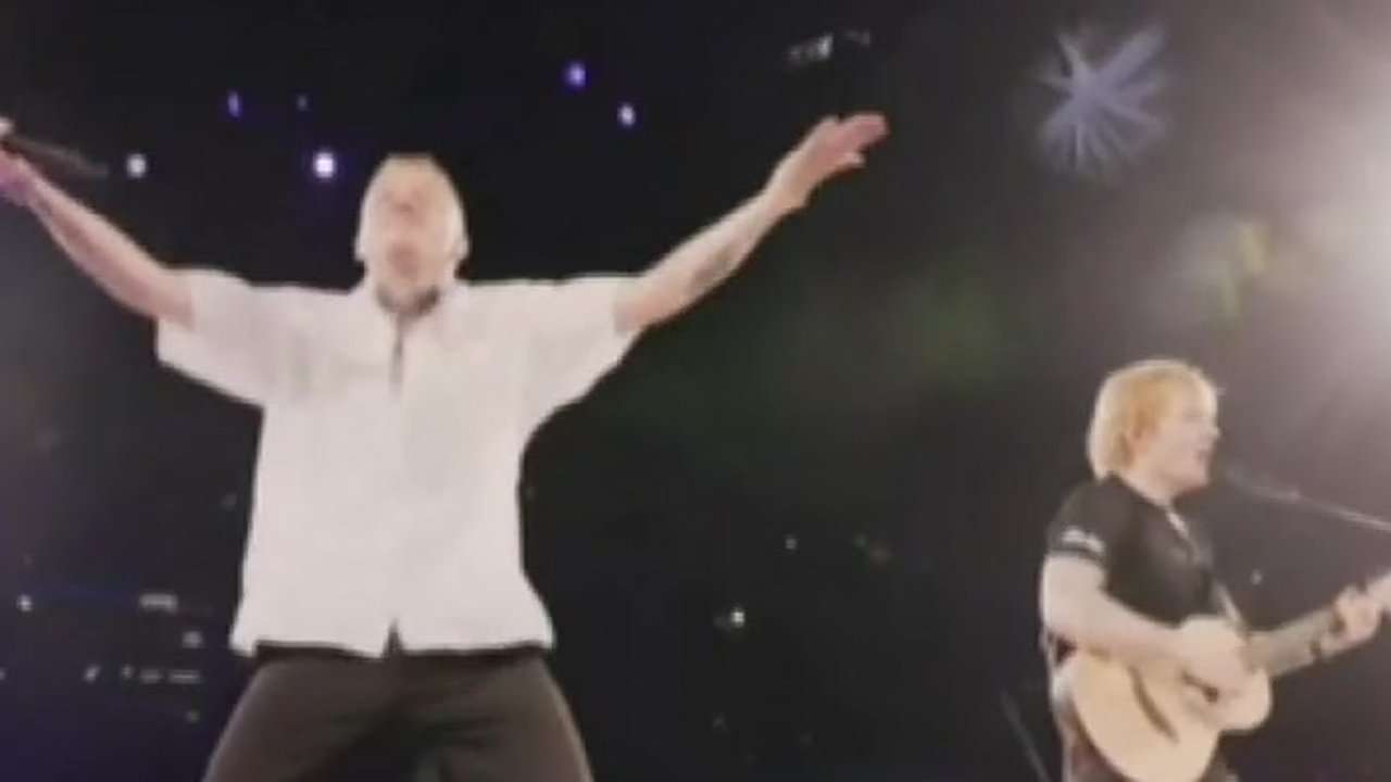 FOXBORO, MASS. (WHDH) - Musician Macklemore has been cut from Ed Sheeran’s tour following a demand from New England Patriots Owner Robert Kraft over his<a class="excerpt-read-more" href="https://whdh.com/news/ed-sheeran-breaks-silence-on-decision-to-remove-macklemore-from-tour/">Read More</a>