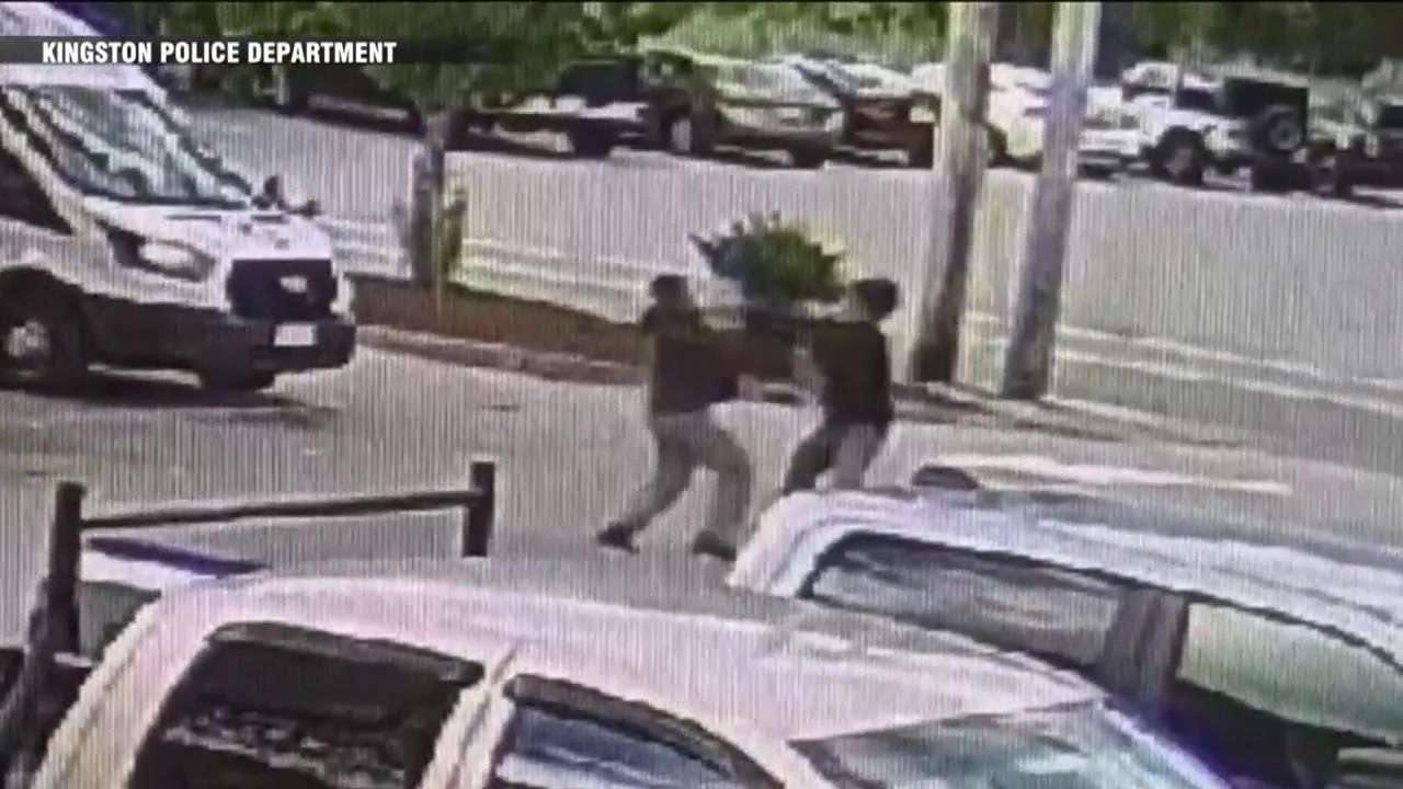 WATCH: Man attacked outside Kingston convenience store in apparent hate crime