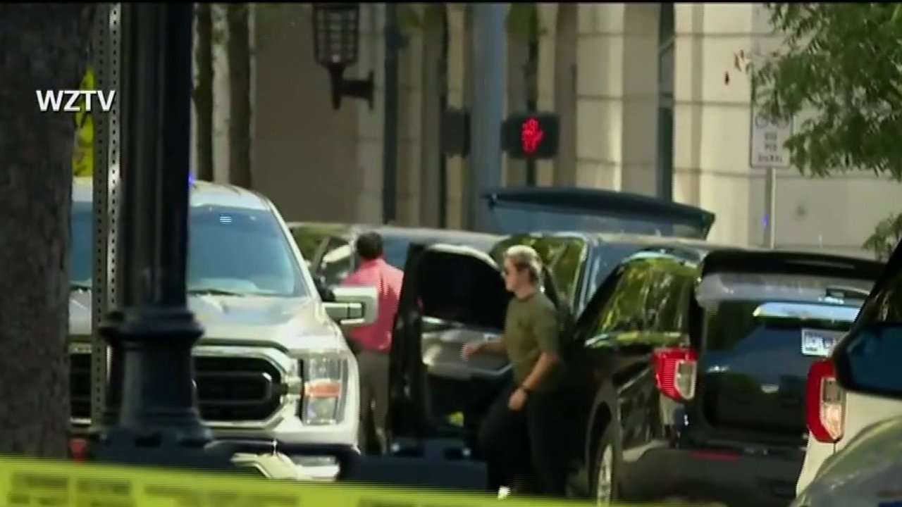 Man with a gun is fatally shot by security at Nashville federal courthouse, police say